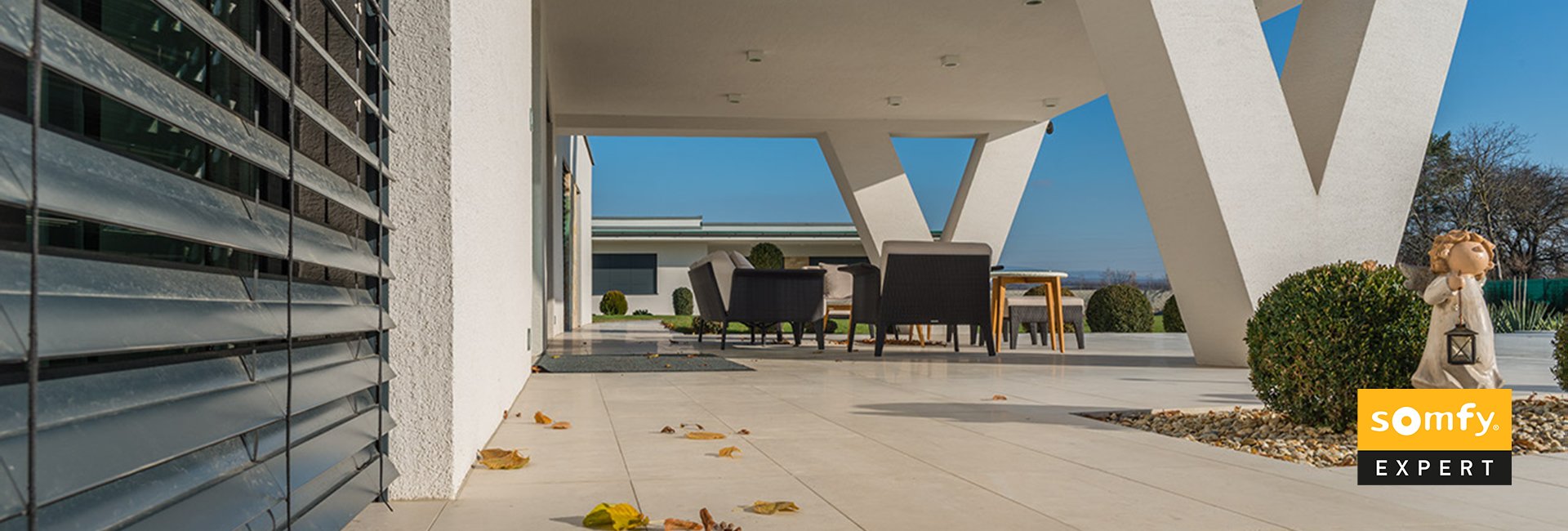 S NÁMI ZÍSKÁTE KOMFORT AUTOMATIZOVANÉHO OVLÁDÁNÍ ZNAČKY SOMFY.