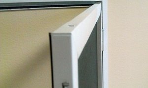 pevné dveřové sítě s rámem