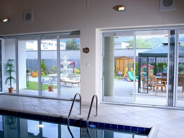 Plisované dveřní sítě Nobarrier značky K-system